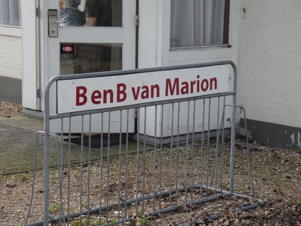 Bed & Breakfast Van Marion Oostvoorne Exteriör bild
