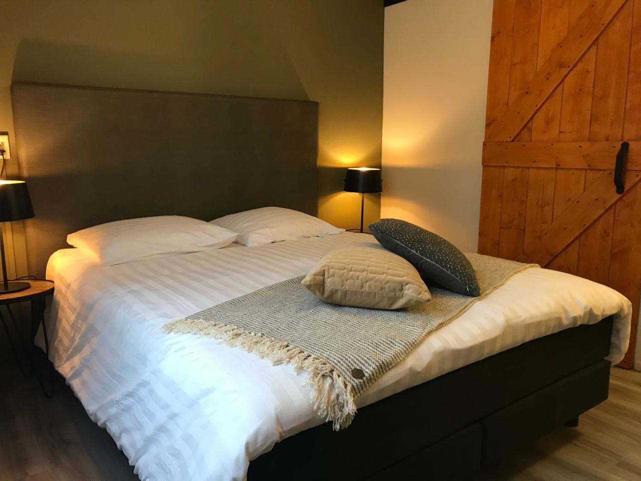 Bed & Breakfast Van Marion Oostvoorne Exteriör bild