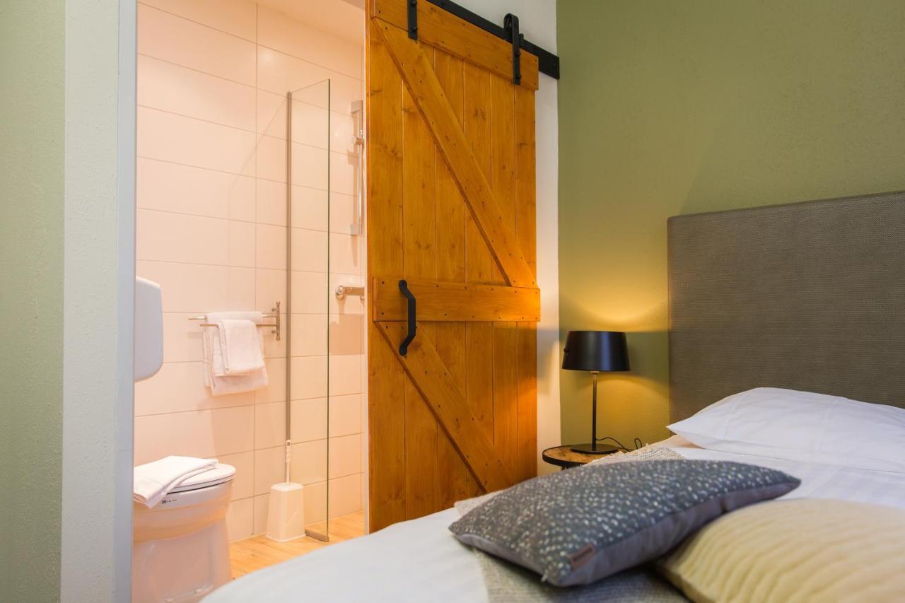Bed & Breakfast Van Marion Oostvoorne Exteriör bild